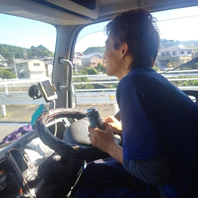 名古屋で活躍する熟練ドライバー業者としてスタッフを紹介